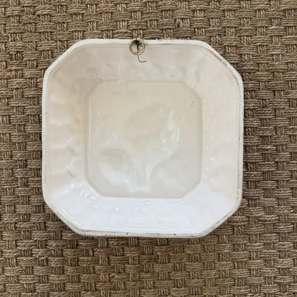 Vintage Ceramic Artichoke Mold Wall Hanging 8” X 8” Italian